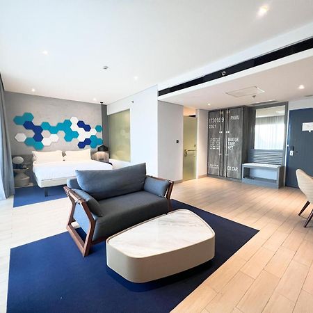 Ibis Styles Batam Nagoya Ξενοδοχείο Εξωτερικό φωτογραφία